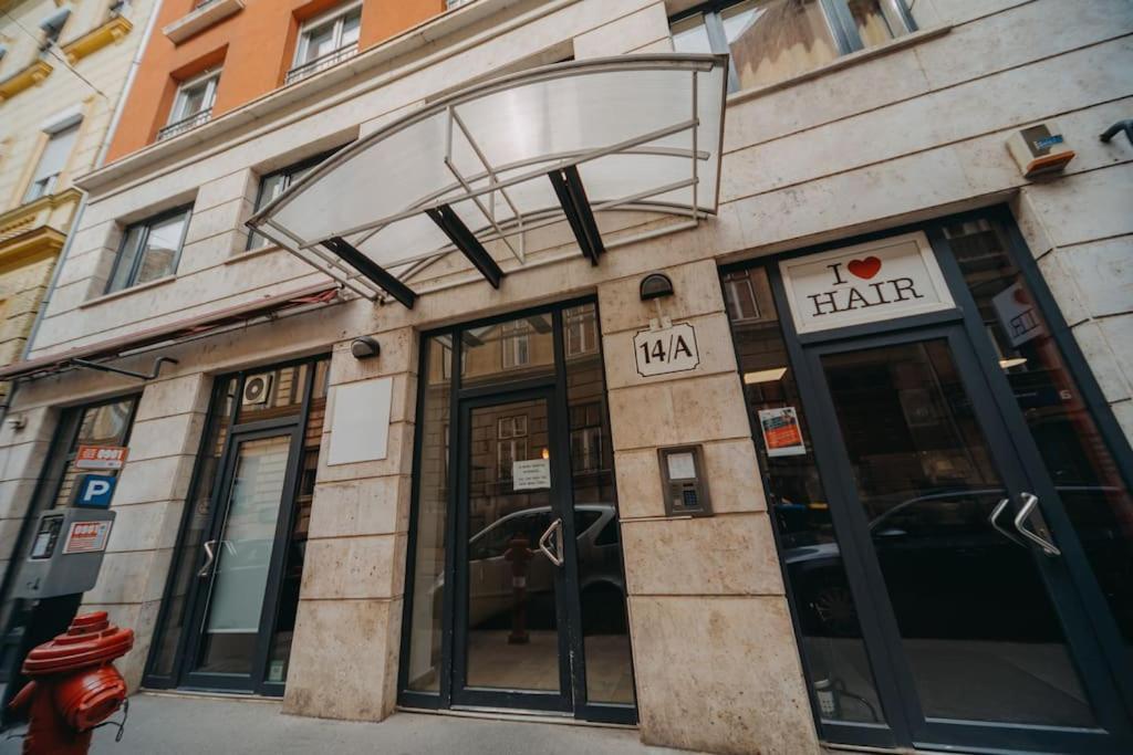Orangehomes One Bedroom Art Apartment Budapest Exterior foto