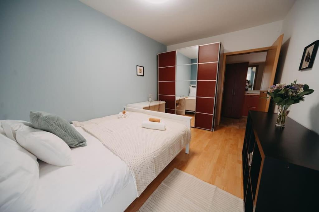 Orangehomes One Bedroom Art Apartment Budapest Exterior foto