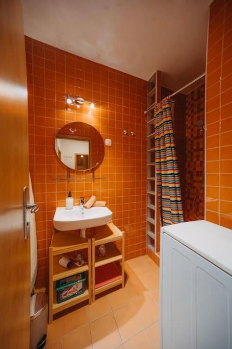 Orangehomes One Bedroom Art Apartment Budapest Exterior foto